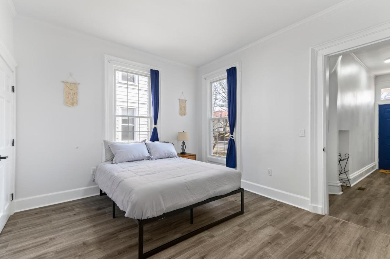 Appartamento Casa Soleada In East Rock Near Dt And Yale Som With Free Parking And King Bed New Haven Esterno foto